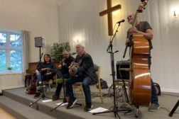 Trond Grandlund og kjempestemning på Høybråten Normisjon